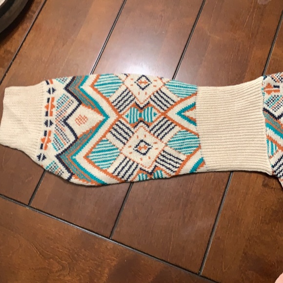 Sweater - Picture 5 of 7